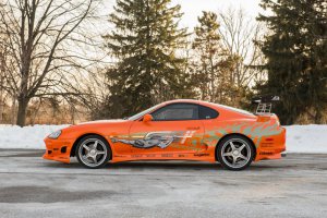 BMW-News-Blog: Orangefarbenes Erbe: Paul Walkers Toyota Supra steht zum Verkauf