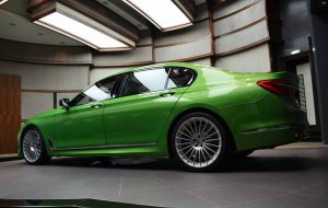 BMW-News-Blog: Abu Dhabi Motors: BMW Alpina B7 Bi-Turbo in Java-Grn