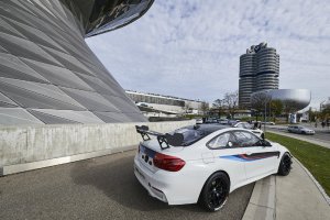BMW-News-Blog: BMW M4 GT4: Auslieferung an erste Kundenteams - BMW-Syndikat