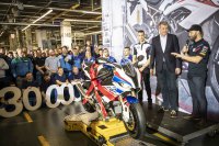 BMW-News-Blog: Meilenstein: Drei Millionen BMW Motorrder in 50 Jahren