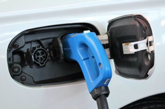 BMW-News-Blog: Warum_ein_Elektrofahrzeug_als_Dienstwagen_eine_Firmen-Wallbox_benoetigt