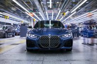 BMW-News-Blog: Serienstart des neuen BMW 4er Coup (G22) in Dingolfing