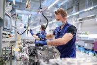 BMW-News-Blog: Produktion der E-Antriebe des BMW iX und BMW i4 gestartet