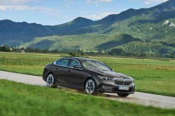 BMW-News-Blog: Neue_BMW_5er_Limousine_mit_Plug-in-Hybrid-Antrieb_erhaeltlich