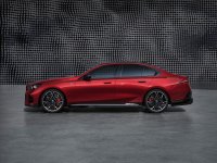 BMW-News-Blog: Athletische Eleganz und individuelle Performance: Die neue BMW 5er Limousine mit M Performance Parts