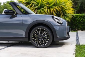 BMW-News-Blog: Der neue MINI Cooper Cabrio: Unverwechselbares Ope - BMW-Syndikat