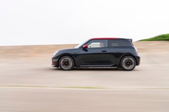 BMW-News-Blog: Weltpremiere: MINI John Cooper Works Electric und - BMW-Syndikat