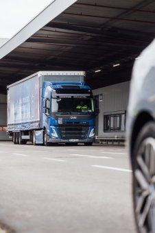 BMW-News-Blog: Emissionsreduziertes Fahren: E-LKW transportieren - BMW-Syndikat