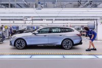 BMW-News-Blog: Die Evolution des BMW 5er Touring (G61): Vielseitigkeit trifft auf Innovation