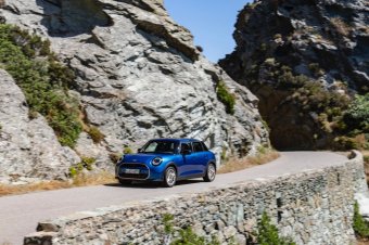 BMW-News-Blog: Der neue MINI Cooper S 5-Trer: Raumwunder mit Fah - BMW-Syndikat