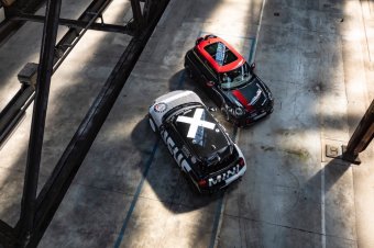 BMW-News-Blog: MINI John Cooper Works x Deus Ex Machina: Kreativitt trifft Rennsportleidenschaft
