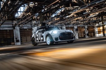 BMW-News-Blog: MINI John Cooper Works x Deus Ex Machina: Kreativitt trifft Rennsportleidenschaft