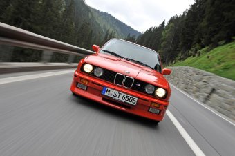 BMW-News-Blog: BMW Group Classic auf der Retro Classics 2026: Jub - BMW-Syndikat