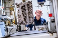 BMW-News-Blog: BMW Werk Hams Hall: 25 Jahre Motorenproduktion (7,6 Mio.) - iFACTORY, SpOTTO & V12 2026 BMW-News-Blog: BMW Werk Hams Hall: 25 Jahre Motorenproduktion (7,6 Mio.) - iFACTORY, SpOTTO & V12 2026