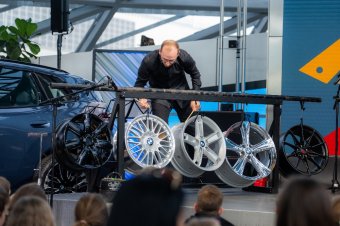 BMW-News-Blog: BMW Welt �Klangfahrt� 2026: Familienkonzert mit M� - BMW-Syndikat