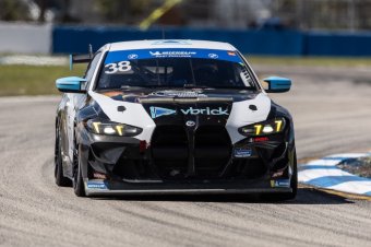 BMW-News-Blog: BMW in Sebring 2026: M Hybrid V8 auf Platz 6, GT4-Podium als Lichtblick