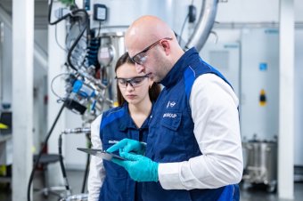 BMW-News-Blog: BMW setzt auf KI in der Batteriezellfertigung 2026 - BMW-Syndikat