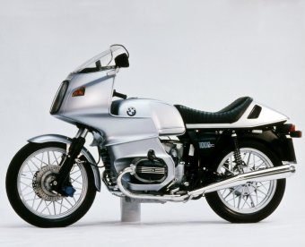 BMW-News-Blog: 50 Jahre BMW RS: R 1300 RS, R 100 RS und die Geschichte der BMW Motorrad Sporttourer