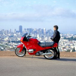 BMW-News-Blog: 50 Jahre BMW RS: R 1300 RS, R 100 RS und die Geschichte der BMW Motorrad Sporttourer