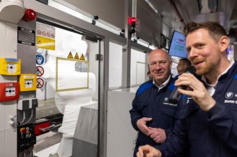 BMW-News-Blog: BMW Motorrad Berlin 2026: Neue Lackieranlage mit 5 - BMW-Syndikat