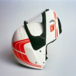 BMW-News-Blog: 50 Jahre BMW Helme: Die Entwicklung der BMW Motorrad Systemhelme von 1975 bis System 8 Carbon 2026