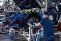 BMW-News-Blog: BMW produziert 2 Millionen Elektroautos: Dingolfing, i5 und E-Offensive 2026