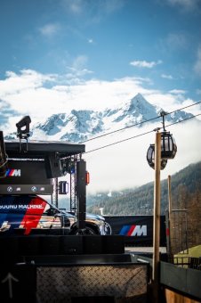 BMW-News-Blog: BMW XM Label Soundmachine: 748-PS-DJ-B�hne mit Car - BMW-Syndikat