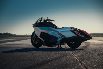 BMW-News-Blog: BMW Motorrad Vision K18: Sechszylinder-Luxus am Comer See