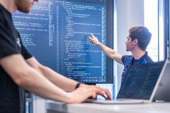 BMW-News-Blog: BMW Physical AI: Werk Landshut entwickelt Software f�r humanoide Roboter