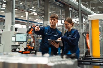 BMW-News-Blog: BMW iX5: 144-kWh-Gen6-Batterie aus dem neuen Werk Woodruff