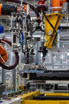 BMW-News-Blog: BMW iX5: 144-kWh-Gen6-Batterie aus dem neuen Werk Woodruff