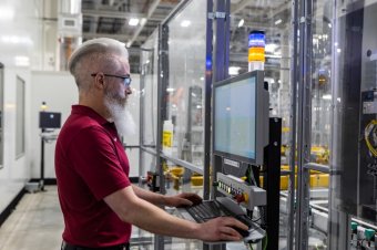 BMW-News-Blog: BMW iX5: 144-kWh-Gen6-Batterie aus dem neuen Werk Woodruff