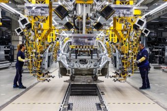 BMW-News-Blog: BMW iX3: Werk Debrecen produziert 50.000stes Modell in Rekordzeit