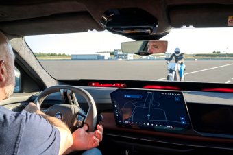 BMW-News-Blog: BMW Neue Klasse: Neue Sicherheitsfunktionen verhindern Dooring-Unf�lle und greifen aktiv ein