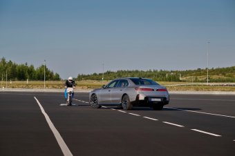 BMW-News-Blog: BMW Neue Klasse: Neue Sicherheitsfunktionen verhindern Dooring-Unf�lle und greifen aktiv ein