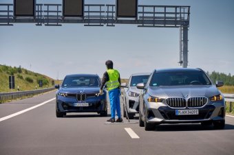 BMW-News-Blog: BMW Neue Klasse: Neue Sicherheitsfunktionen verhindern Dooring-Unf�lle und greifen aktiv ein