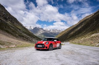 BMW-News-Blog: MINI 1965 Victory Edition: Rallye-Sondermodell mit Startnummer 52 als Cooper S und JCW