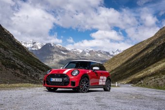 BMW-News-Blog: MINI 1965 Victory Edition: Rallye-Sondermodell mit Startnummer 52 als Cooper S und JCW