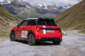 BMW-News-Blog: MINI 1965 Victory Edition: Rallye-Sondermodell mit Startnummer 52 als Cooper S und JCW